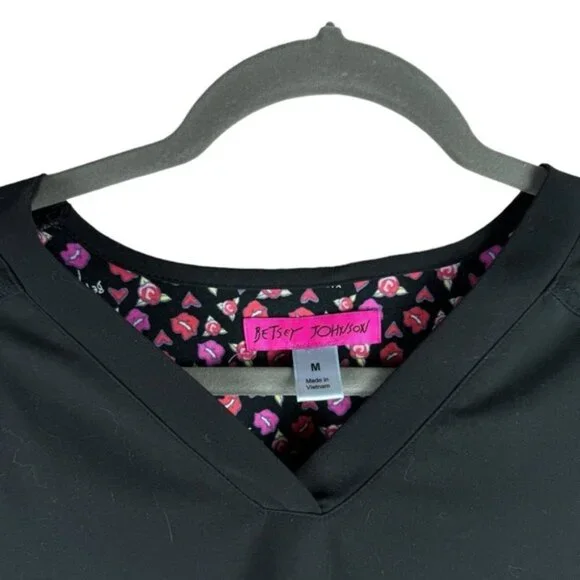 With Pockets M - Picture 2 of 6